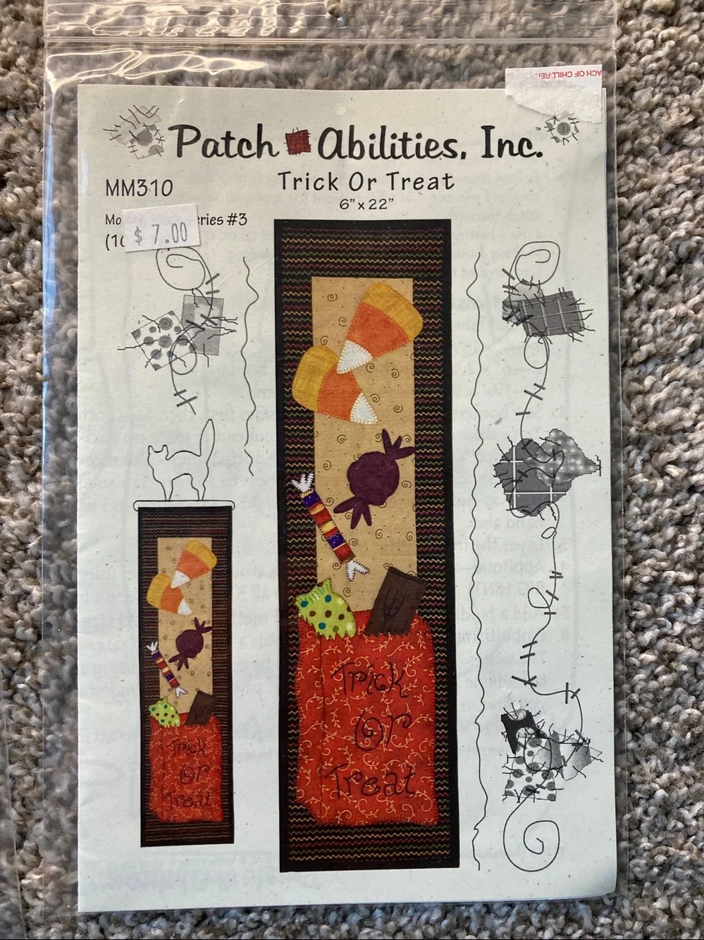Bundle of 6 Patch Abilities Vintage Halloween quilt patterns door hangers NIP